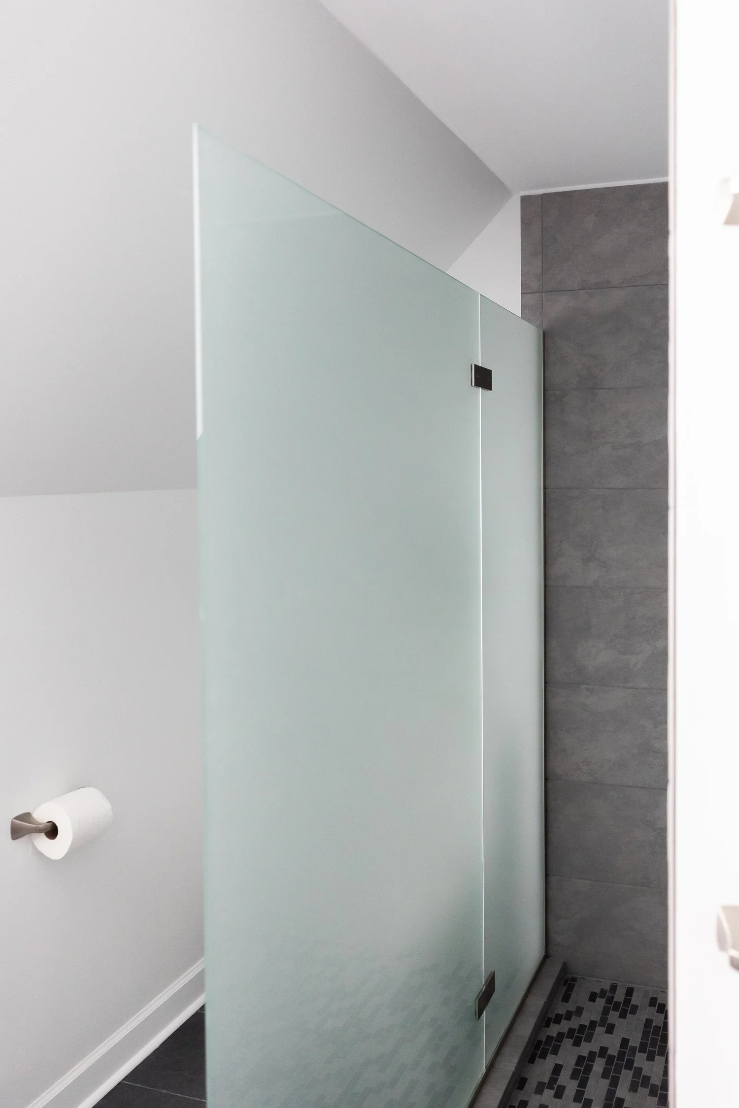 Material and craftsmanship perspective from Bathroom Remodel — Queenslake Yorktown Virginia by VanFleet Homes