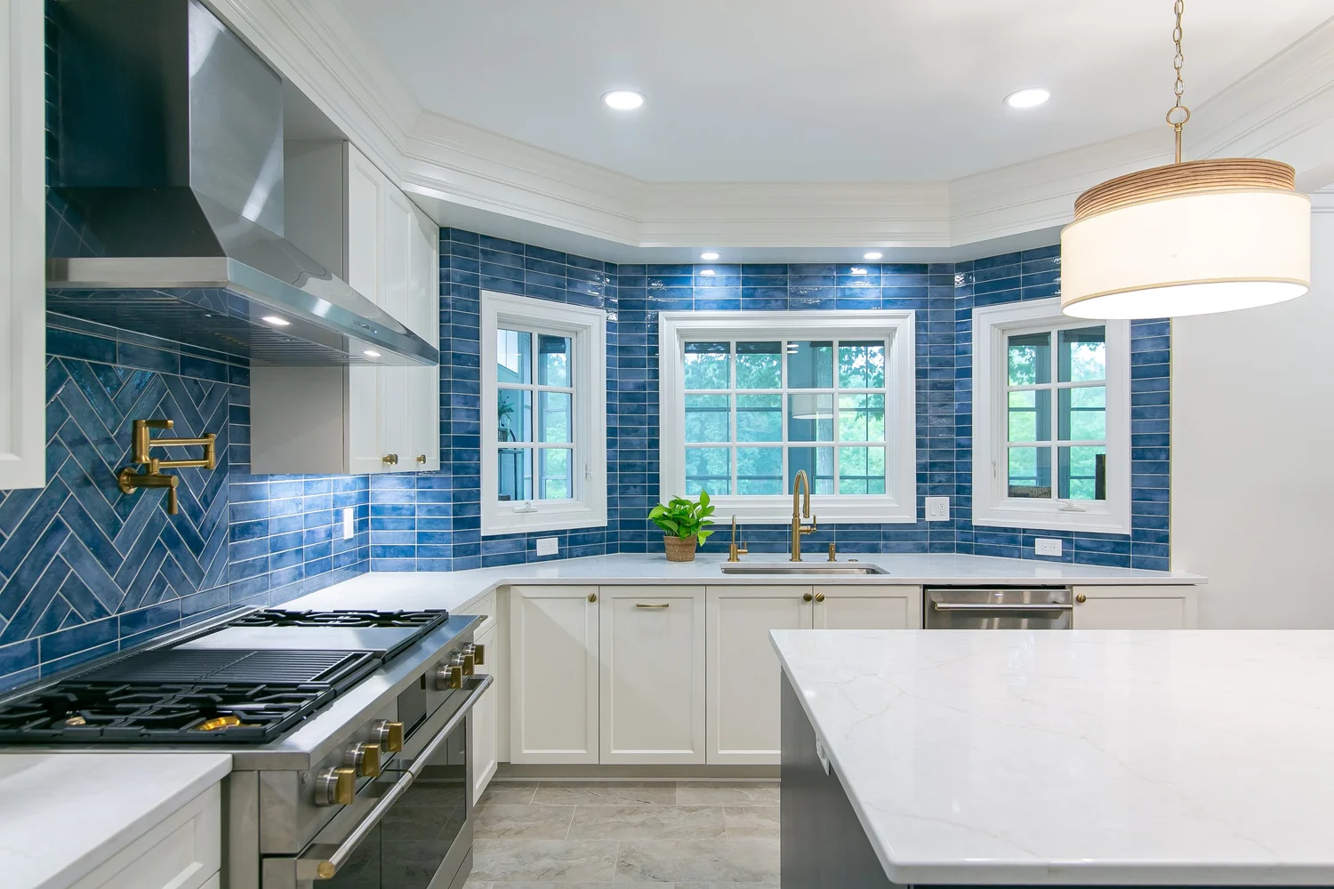 Closer perspective on the finish work from Kitchen Remodel — Ford’s Colony by VanFleet Homes