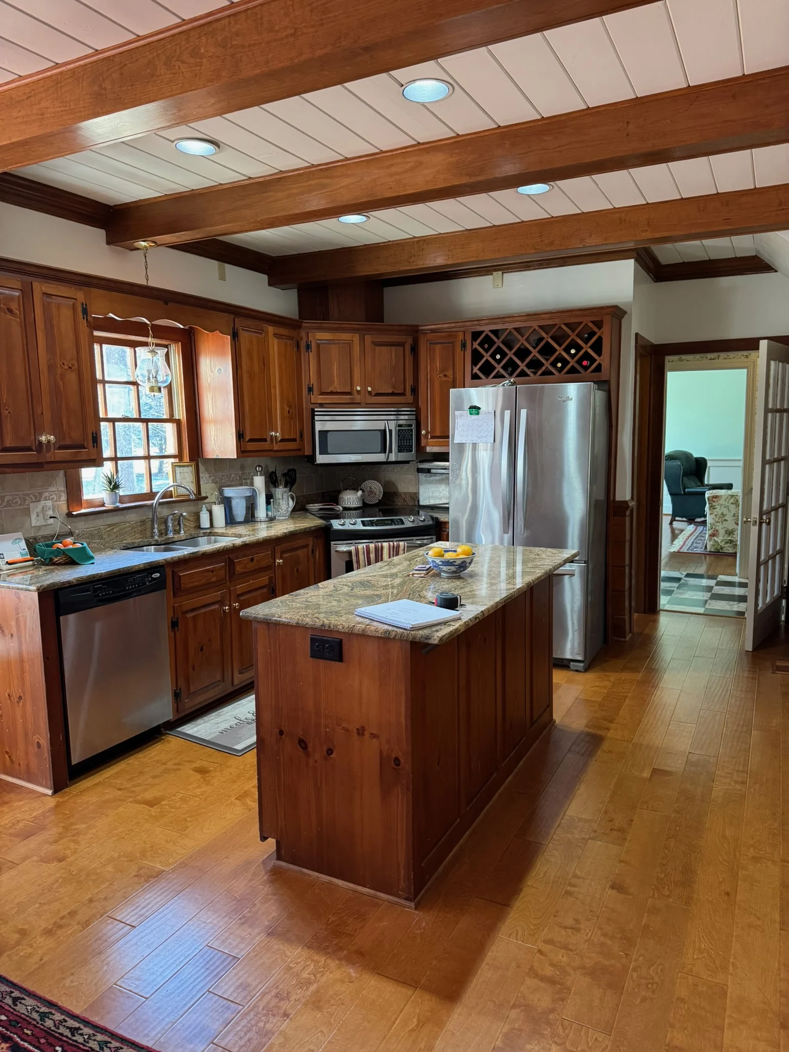 Kitchen before remodeling in Kingsmill